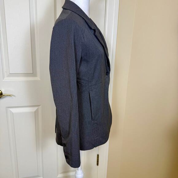 Eddie Bauer Travex Blazer Women’s Size 6 Gray 2-Button Stretch Travel Jacket EUC - Picture 2 of 8
